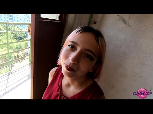 ❤️ Оюутны мэдрэмжтэй хөхүүл нь гаднын нь гаднах - булэг дээр түүний нүүр Порно видео манайд ﹏